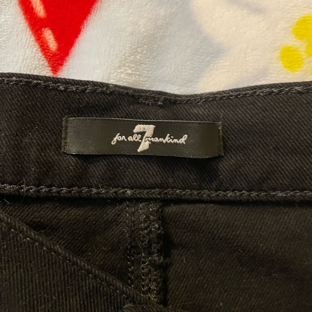 seven for all mankind black denim shorts - Picture 5 of 6